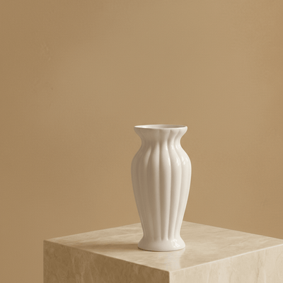 Rillenvase Breit — Skandinavische Keramik